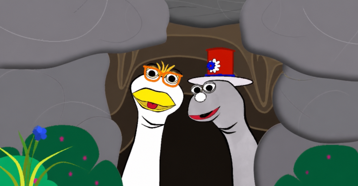 Pato y Piedra conversan juntos en la entrada de una cueva